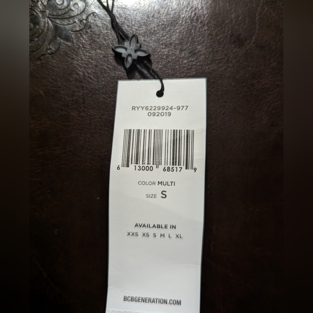 BCBGeneration...new... Size small - Picture 3 of 3